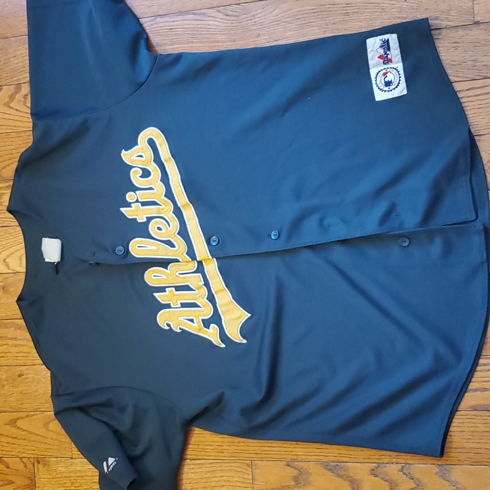 Vintage Oakland Athletics Jersey.  Size L/XL.